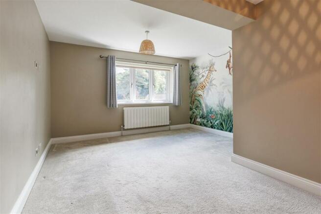 MC Kendal Avenue 25