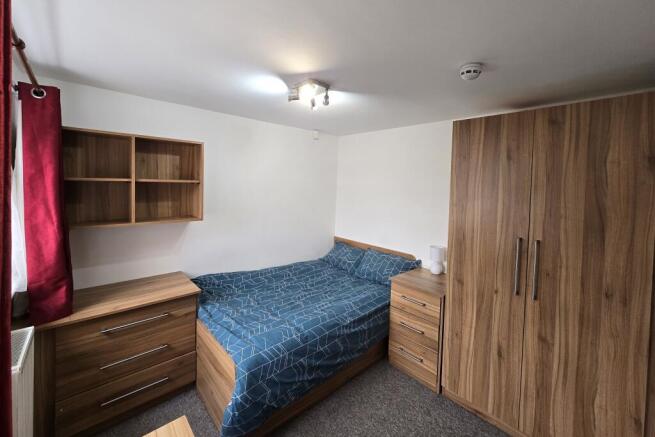 5 bed Terraced for sale Image 5