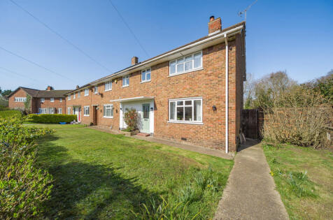 Queen Elizabeth Way, Woking, Surrey, GU22