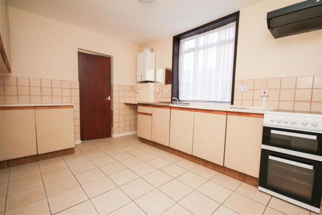 kitchen 2.JPG