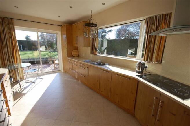 BREAKFAST KITCHEN