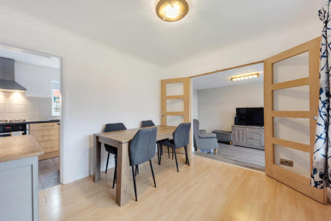 19 Montclare Crescent -53.jpg