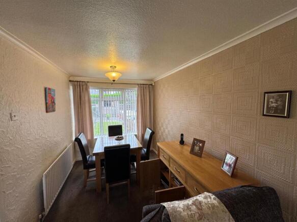3 bed Terraced for sale Image 6