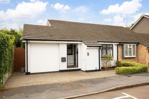 St. Agnes Road, East Grinstead, RH19