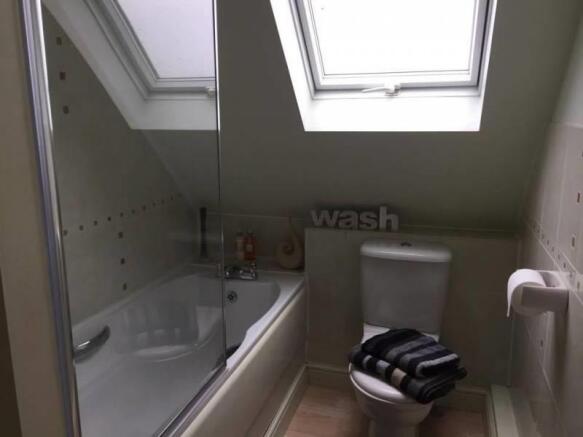 Bathroom.jpg