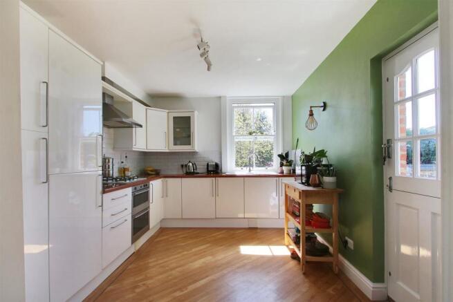 Kitchen.jpg