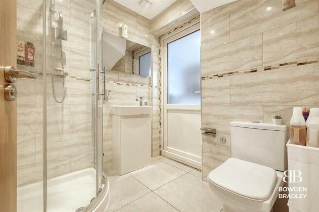 Ground Floor Shower