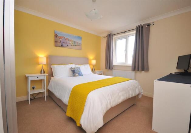 BEDROOM 2