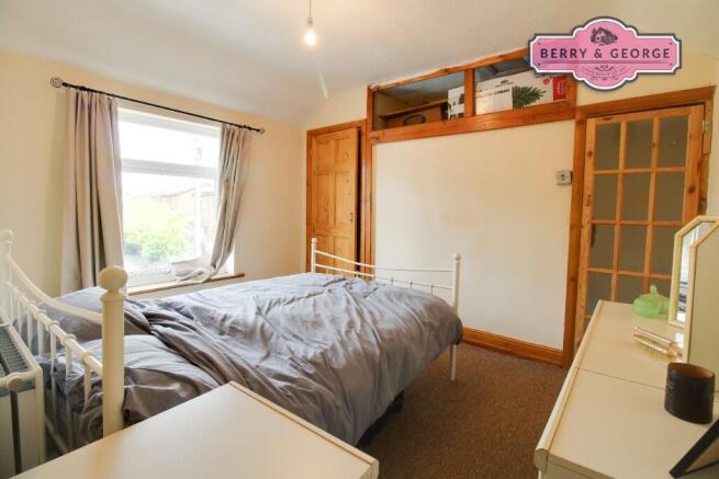 MAIN BEDROOM