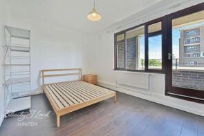 18, Cluse Court, St Peter's Street, London N1 8PD