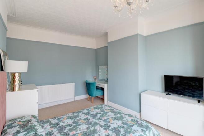 Bedroom 2.3