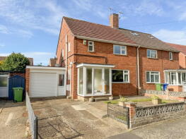 16, Durban Close, Halesworth IP19 8DY