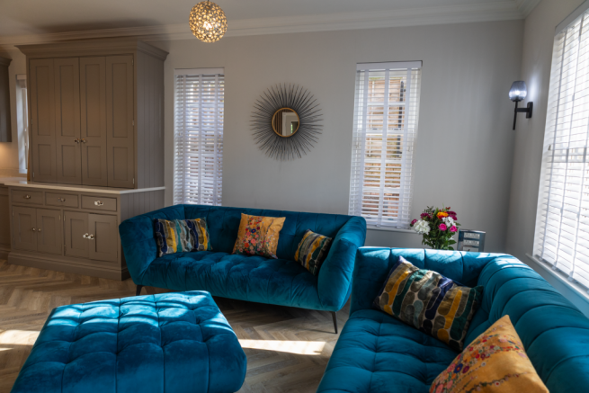 5 bed Detached for sale Image 4