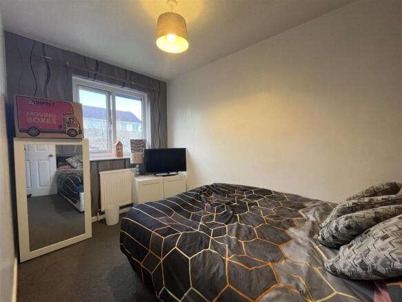 3 bed Semi-Detached for sale Image 11