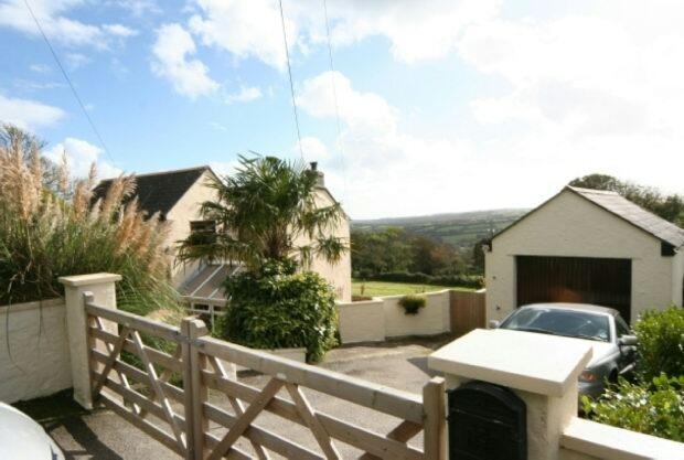 Detached Garage