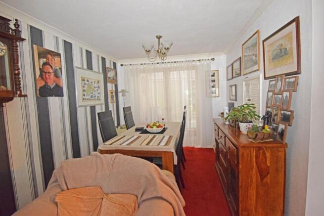 26 School Road, living dining.jpg
