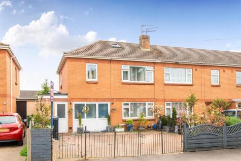 Mendip Close, Keynsham, Bristol