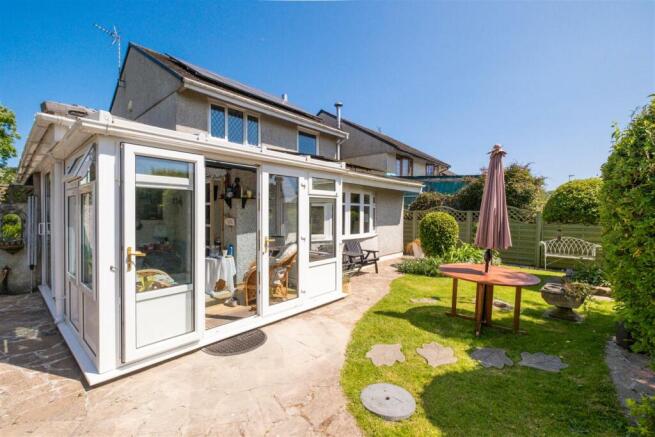 16_Orchard_Close_Tideford-13.jpg