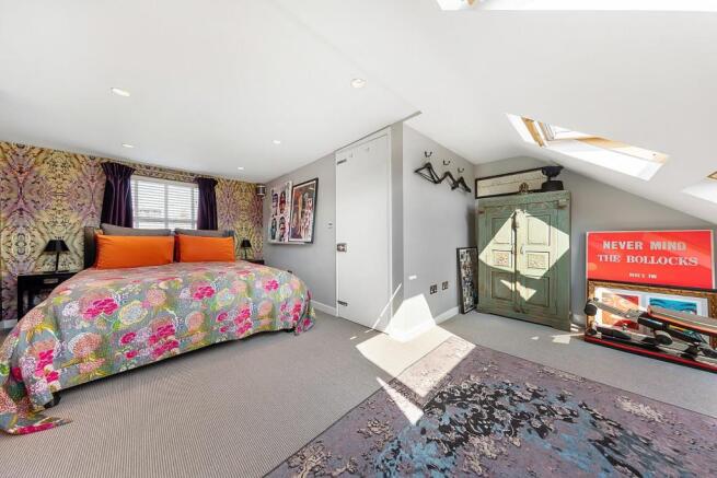 Master Bedroom.jpg