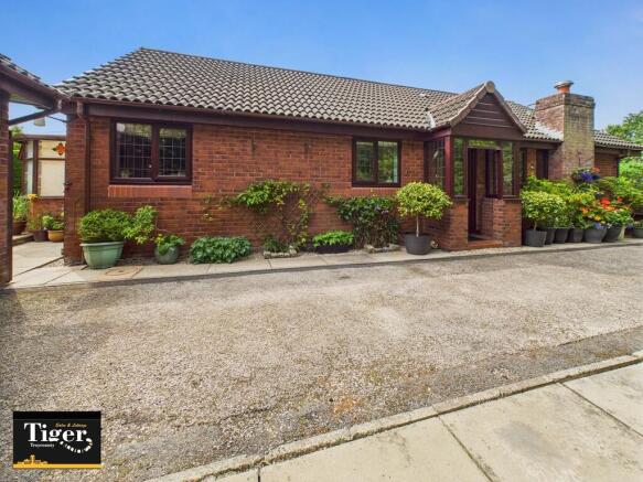 CAM02176G0-PR0671...