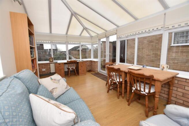 GARDEN CONSERVATORY