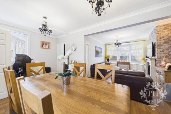 2201db4943fd43f4b804e86bef7deae4_100_CAM01415G0-PR