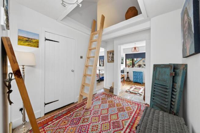 3 bed Terraced for sale Image 10