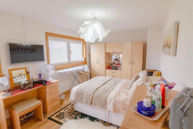 82 Glenmoy Terrace, Forfar-6.jpg