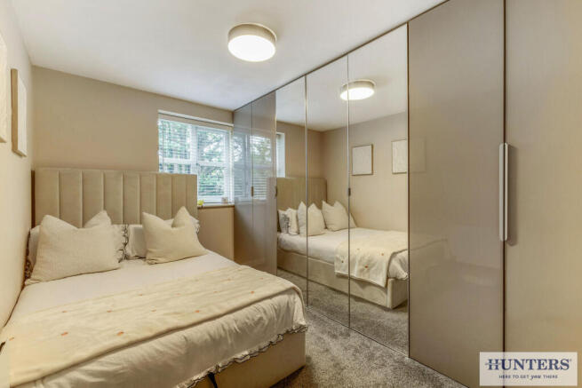 2 bed Apartment for sale Image 11