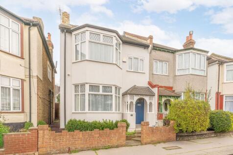 Bishops Park Road, Norbury, London, SW16