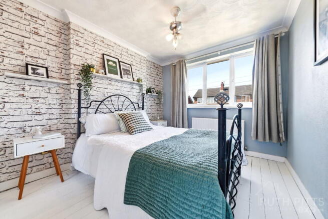3 bed Semi-Detached for sale Image 12