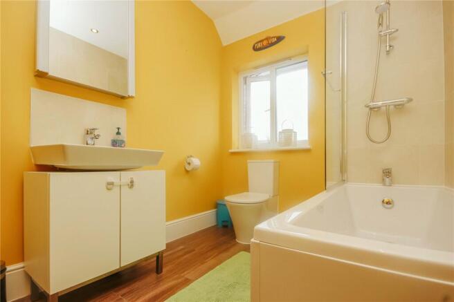 Main Bathroom