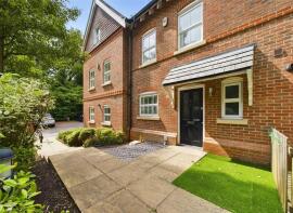 2, Heathlands Place, Ascot SL5 8FQ