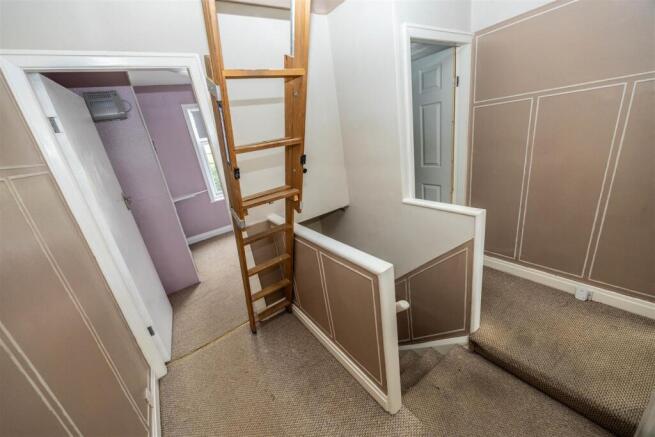 3 bed Terraced for sale Image 12