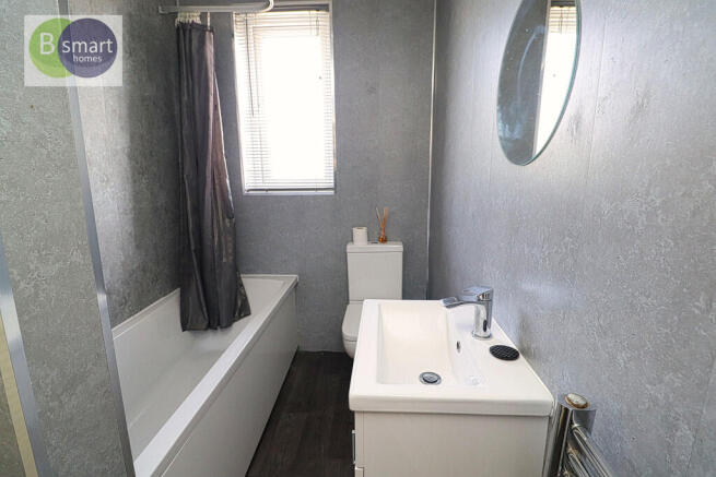 2 bed Terraced for sale Image 6