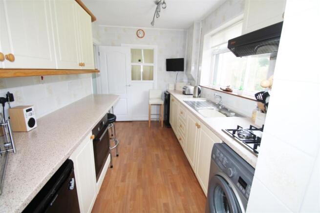 daylop kitchen 1.JPG
