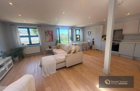 16A Beardell Street, London, SE19