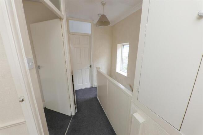 3 bed Semi-Detached for sale Image 10