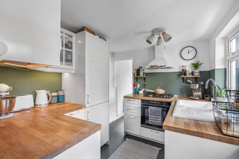 Bremer Road, Staines-upon-Thames, TW18