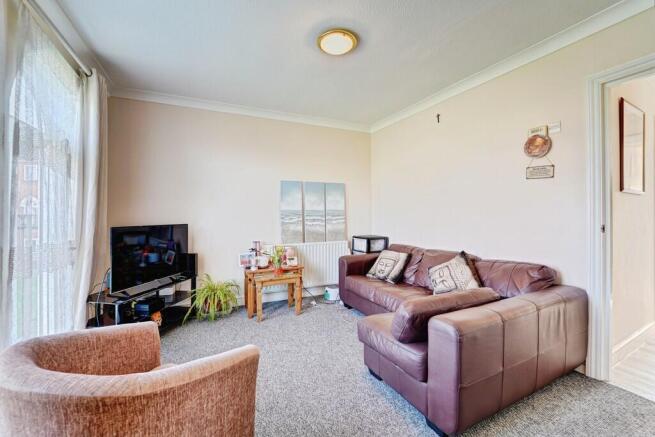 Duckmill Crescent, Bedford photo 4