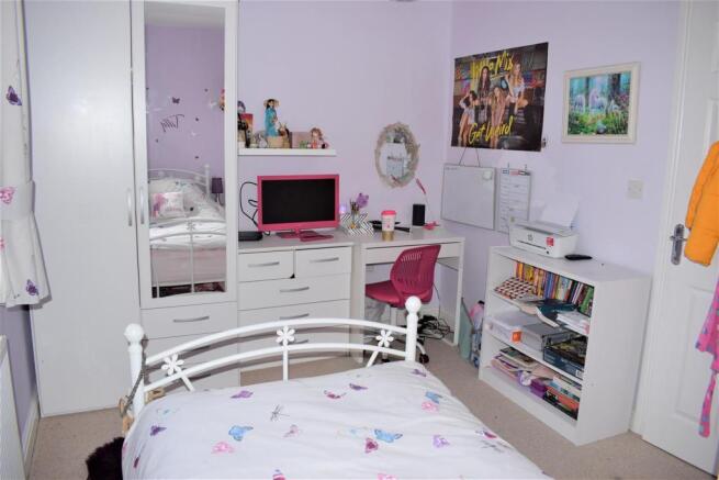 BEDROOM 2