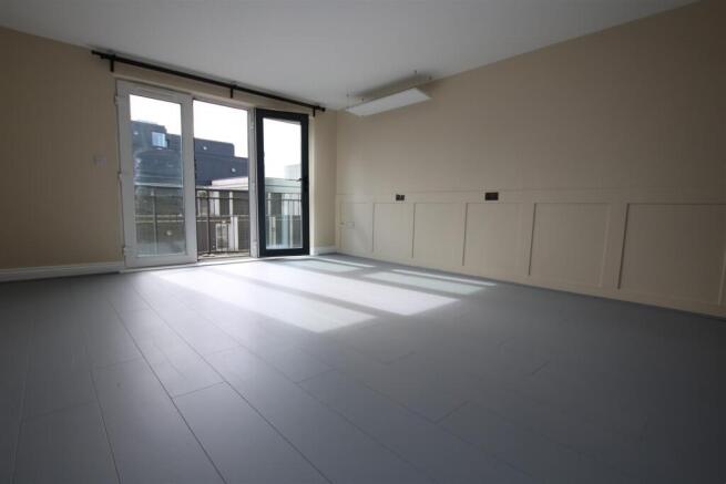 Living Room 5.JPG