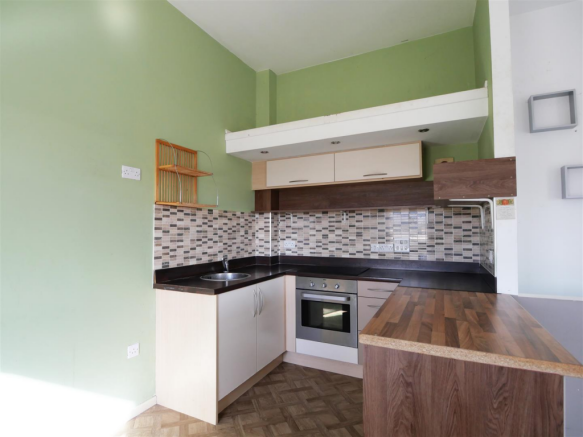 2 bed Apartment for sale Image 4