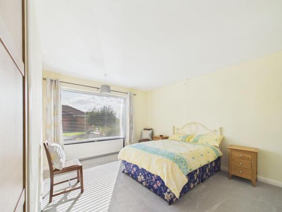 3 bed Detached Bungalow for sale Image 12