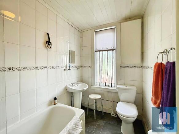 3 bed Terraced for sale Image 4
