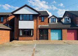 5, Butts Hill Court, Chester Road, Gresford, Wrexham LL12 8NH