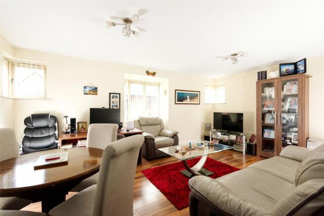Sitting/Dining Area