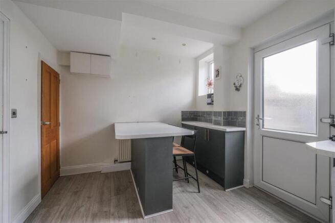 3 bed Terraced for sale Image 7