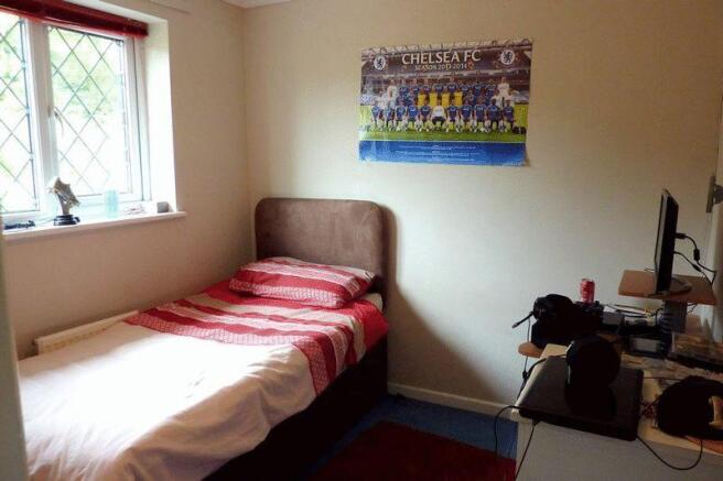 BEDROOM 4