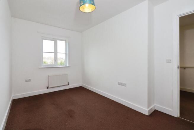 4 bed Semi-Detached for sale Image 7